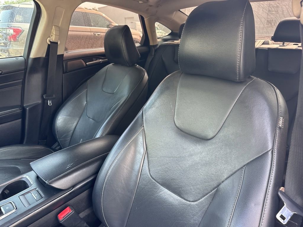 Used 2020 Ford Fusion Titanium FWD image 10