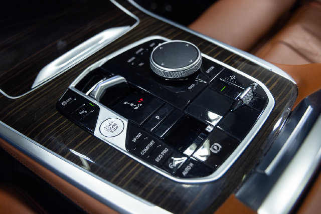 Certified 2024 BMW X7 M60i AWD/4WD image 18
