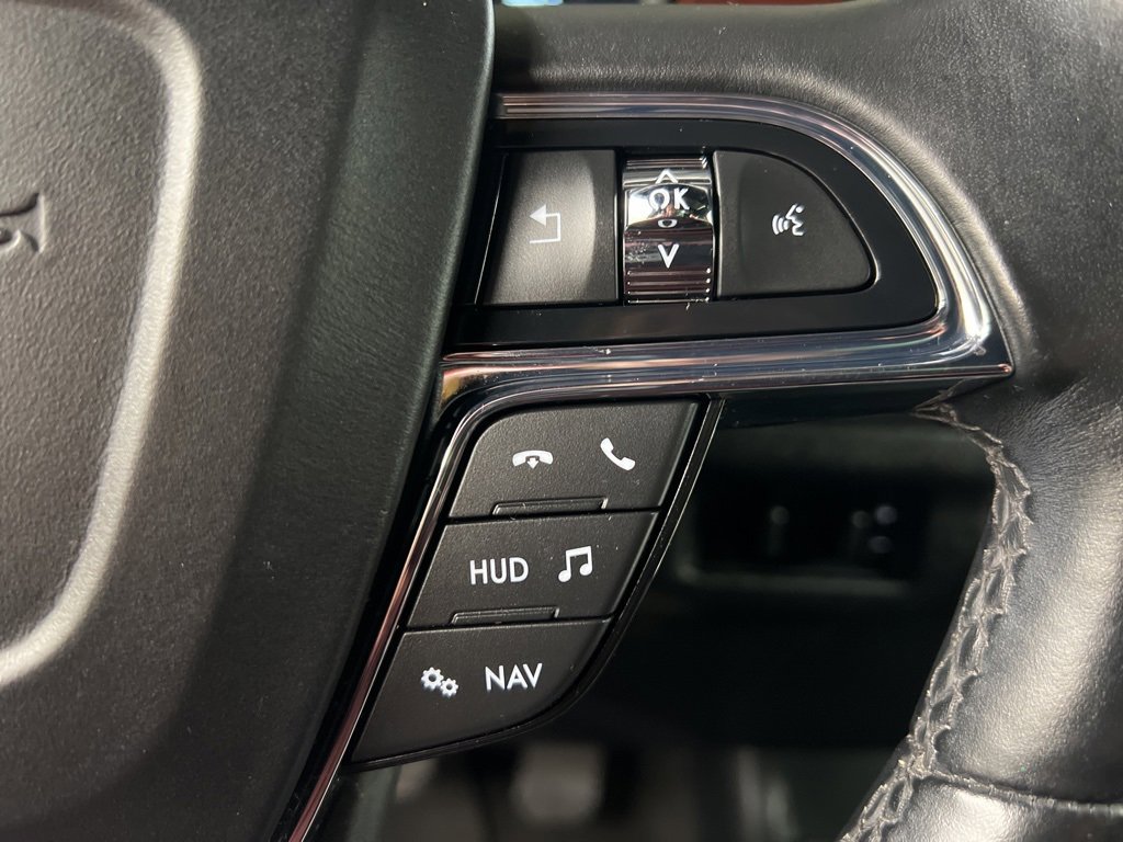 Used 2020 Lincoln Navigator L Reserve w/ Equipment Group 208A Reserve image 21