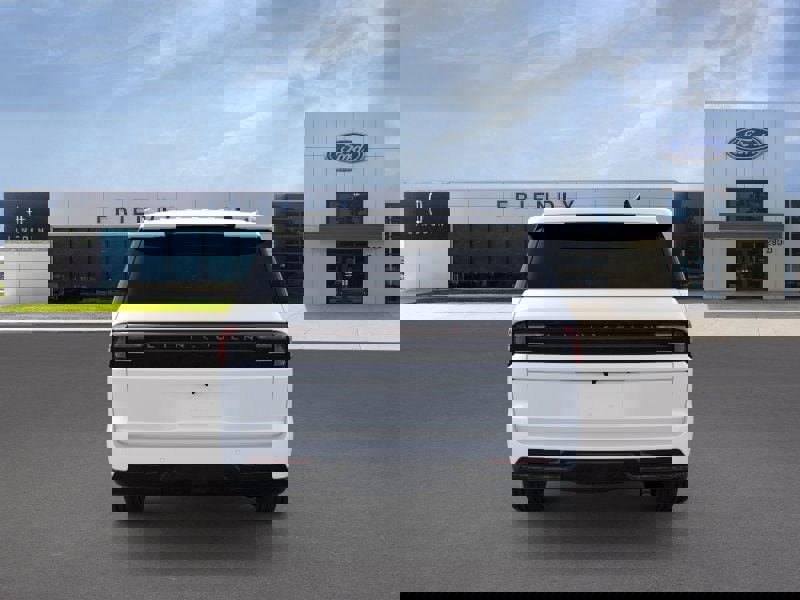 New 2026 Lincoln Navigator L Reserve w/ Jet Appearance Package image 5