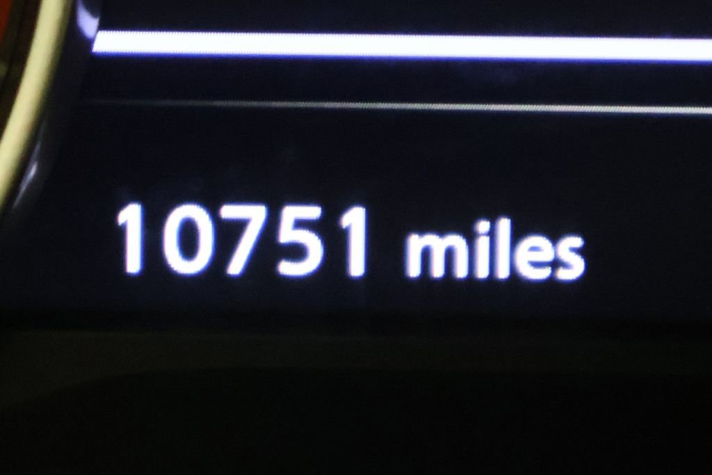 Used 2024 Nissan Rogue SV image 25