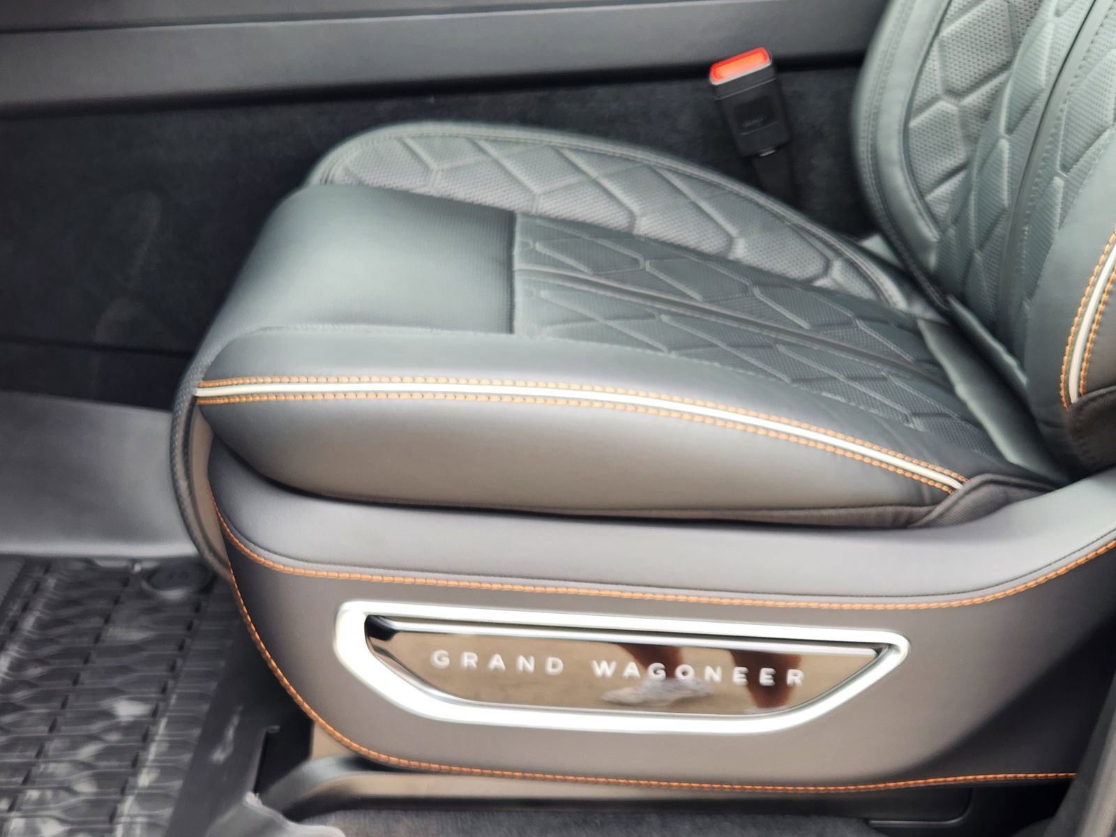 New 2026 Jeep Grand Wagoneer L Summit AWD/4WD image 20