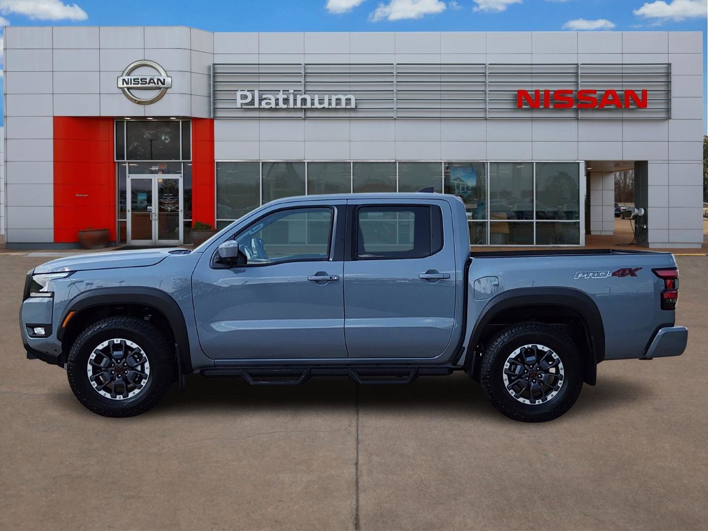 New 2026 Nissan Frontier PRO-4X w/ Pro-4x Convenience Package image 3