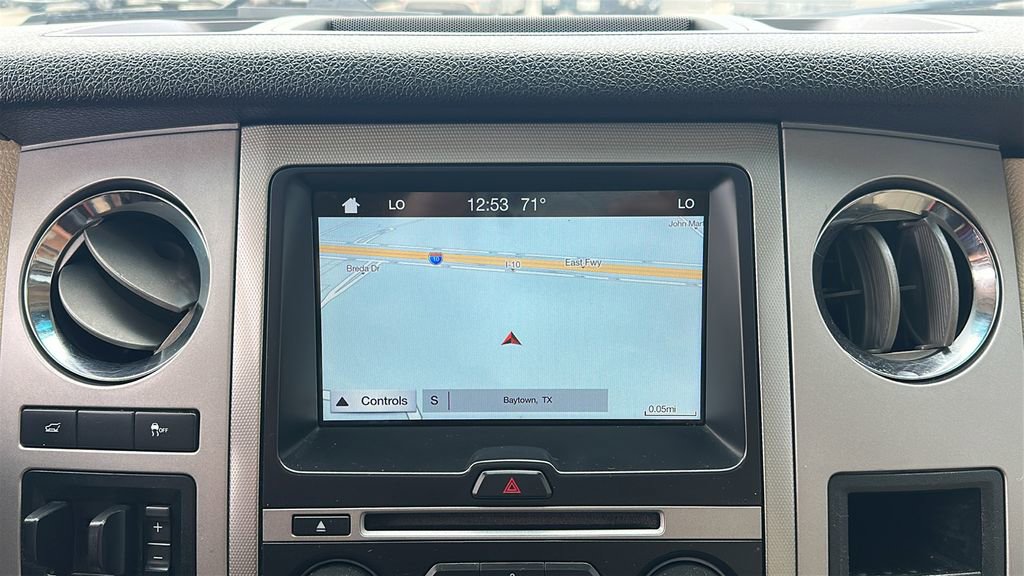 Used 2017 Ford Expedition EL XLT w/ Equipment Group 202A RWD image 23