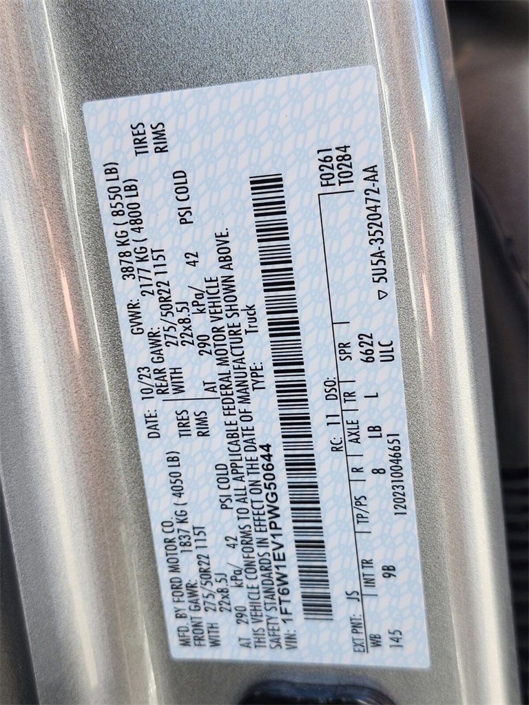 Used 2023 Ford F150 Lightning Platinum image 32