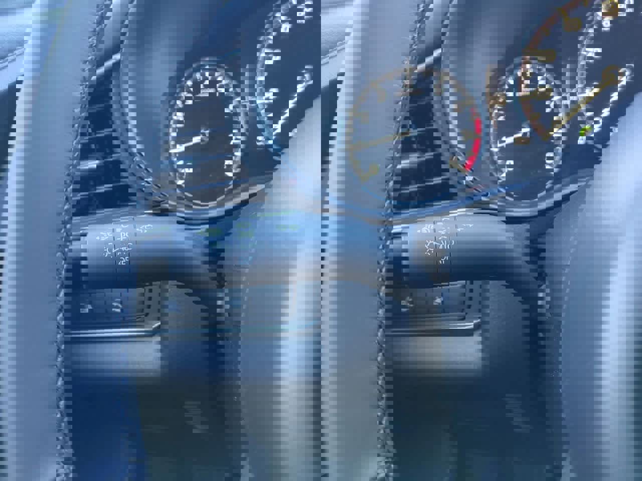 New 2025 MAZDA CX-30 AWD 2.5 S w/ Select Sport Pkg image 24