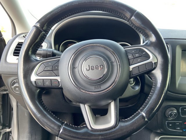 Used 2019 Jeep Compass Latitude image 39