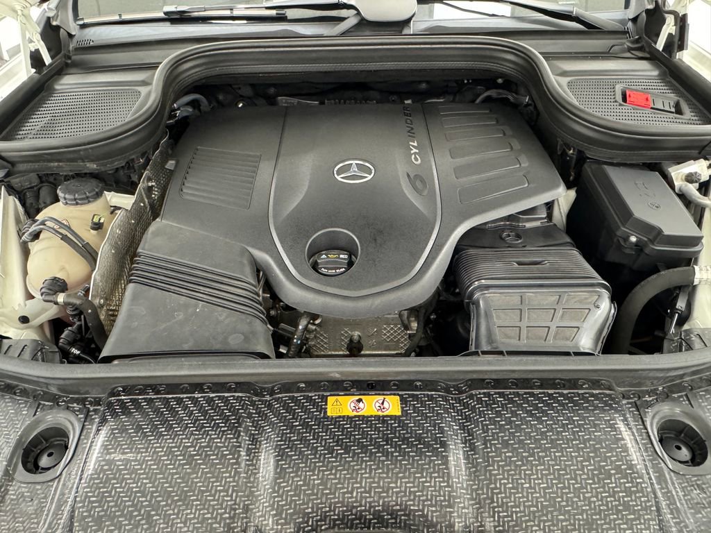 Used 2022 Mercedes-Benz GLS 450 4MATIC image 37