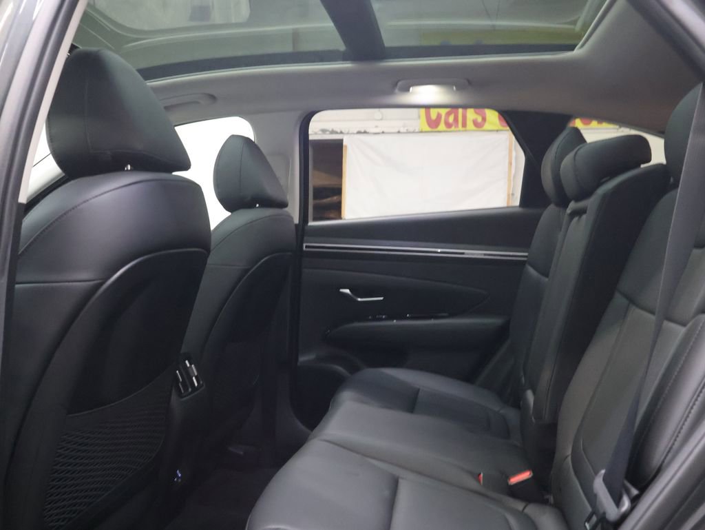 Used 2023 Hyundai Tucson Limited image 15