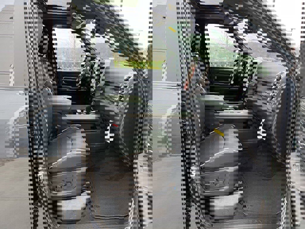 New 2026 RAM 2500 Laramie image 28