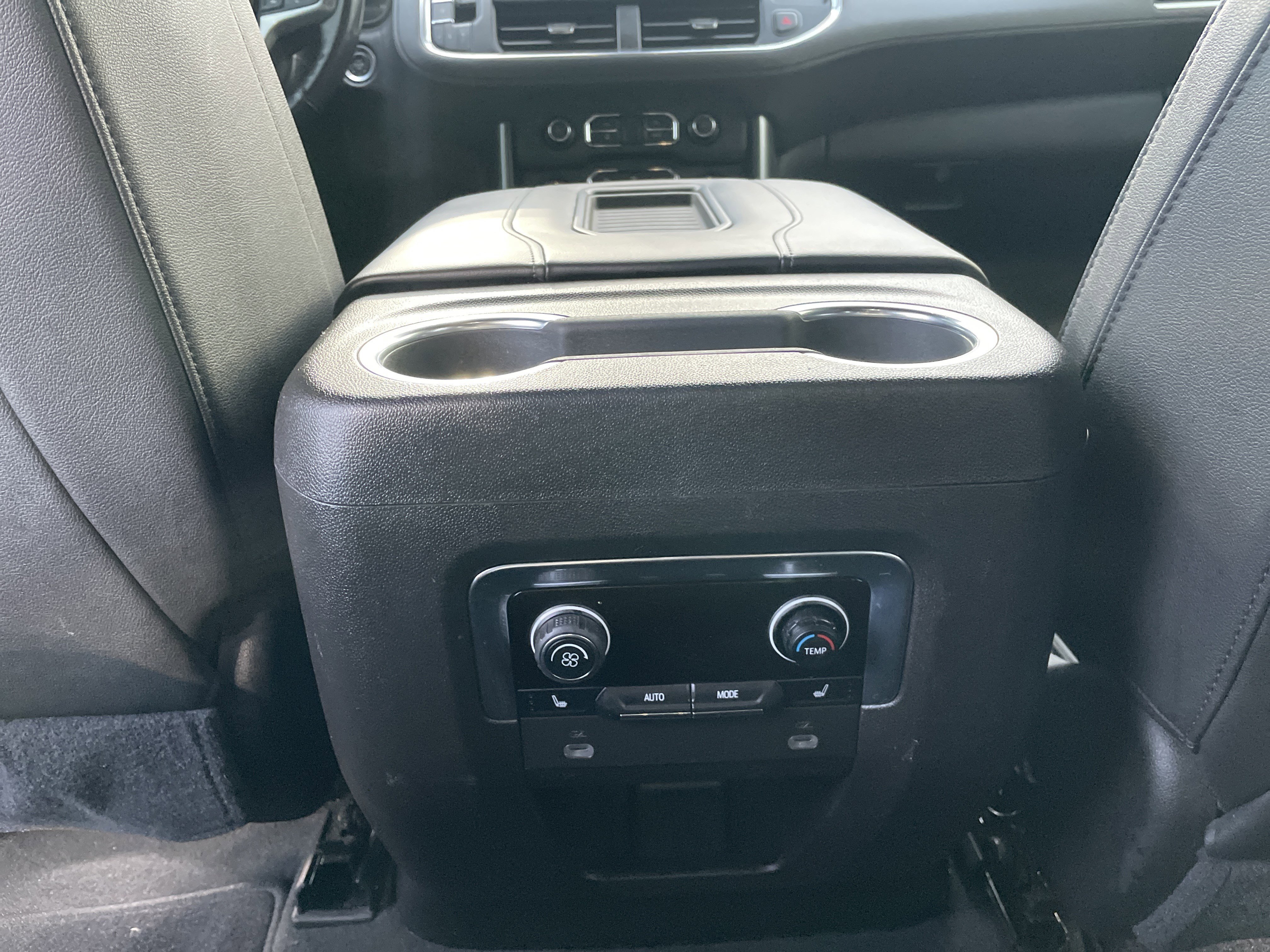 Used 2021 Chevrolet Tahoe Z71 w/ Luxury Package image 33