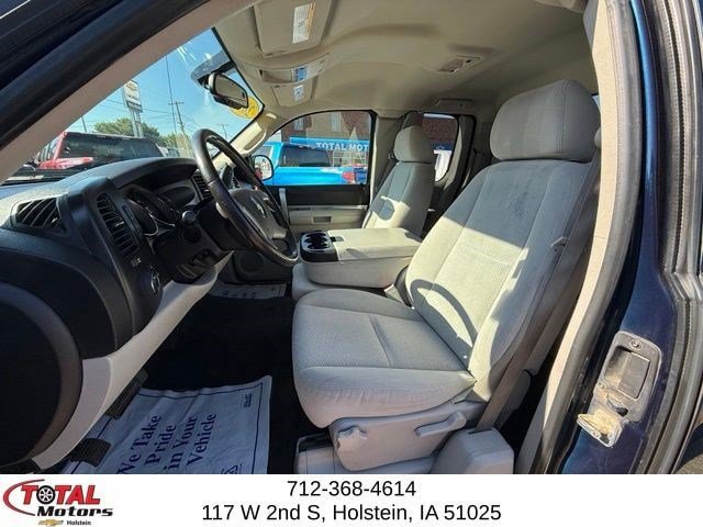 Used 2007 Chevrolet Silverado 1500 LT w/ 1LT Convenience Package AWD/4WD image 9