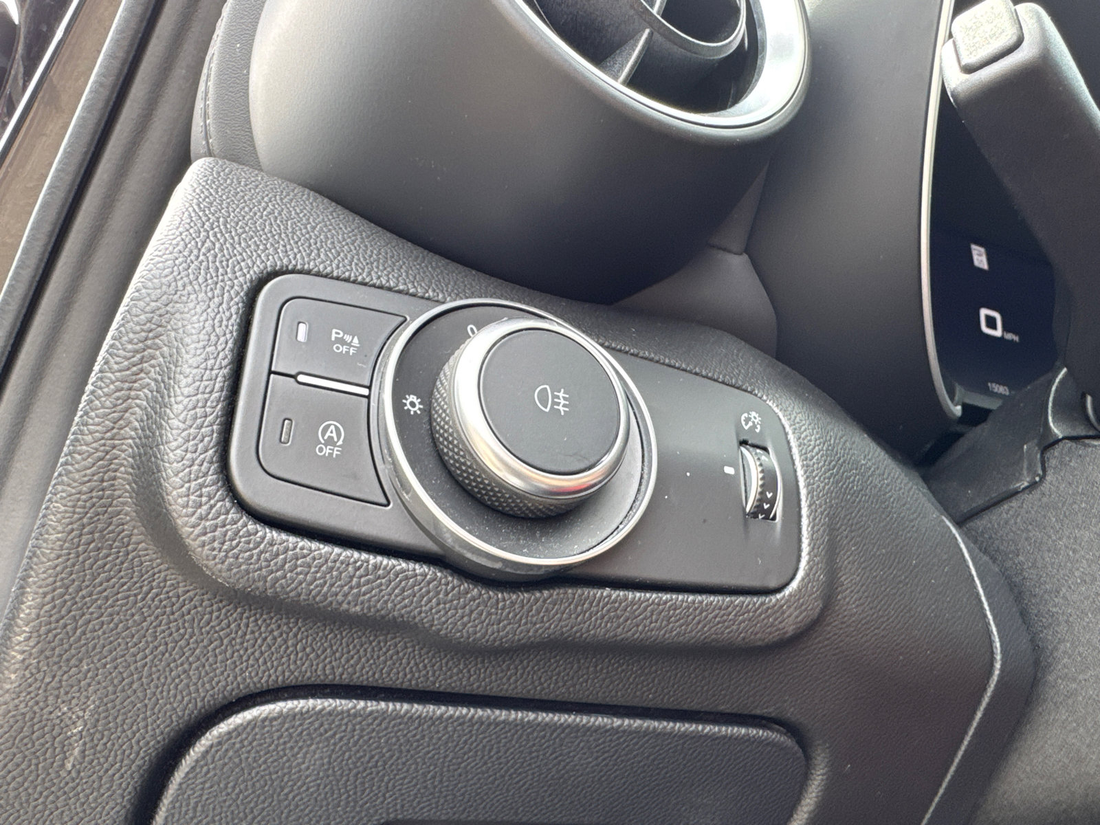 Used 2024 Alfa Romeo Giulia Veloce AWD/4WD image 37