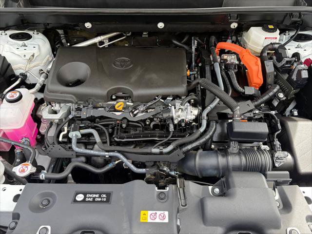 Certified 2024 Toyota RAV4 LE AWD/4WD image 21