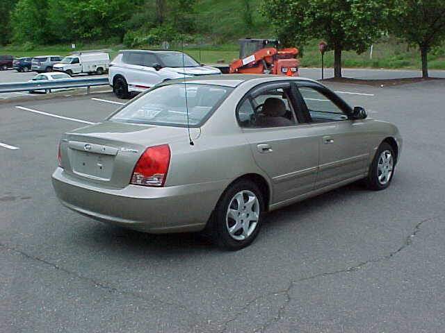 Used 2005 Hyundai Elantra GLS image 7