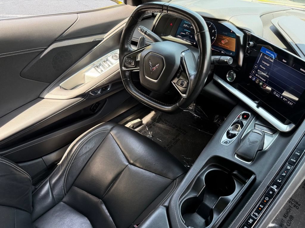 Used 2021 Chevrolet Corvette Stingray Convertible w/ Z51 Performance Package RWD image 32