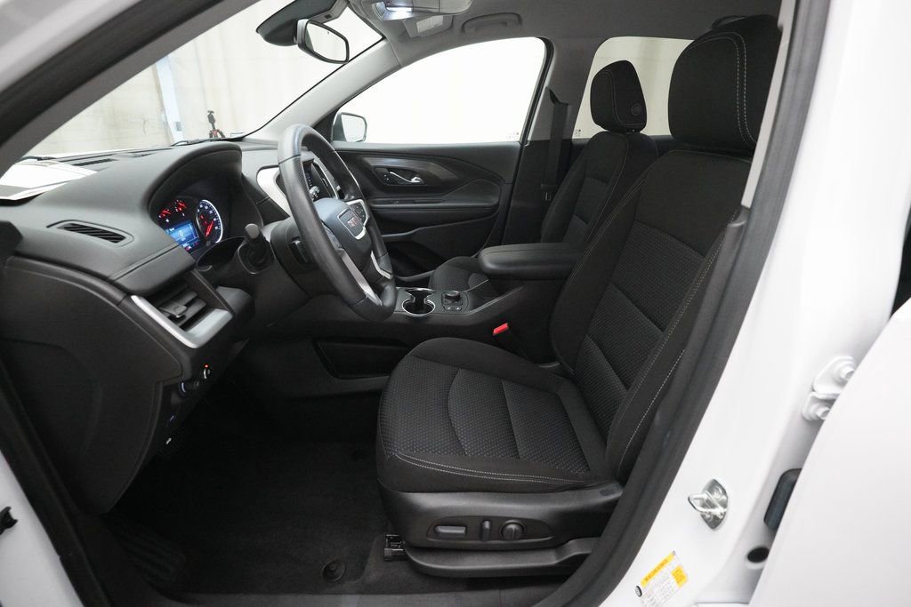 Used 2023 GMC Terrain SLE w/ Driver Convenience Package image 7