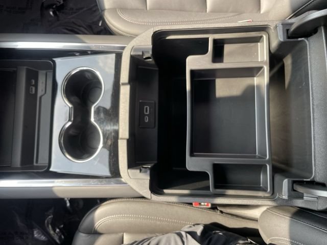 Certified 2026 Chevrolet Suburban LT w/ Comfort Package AWD/4WD image 21