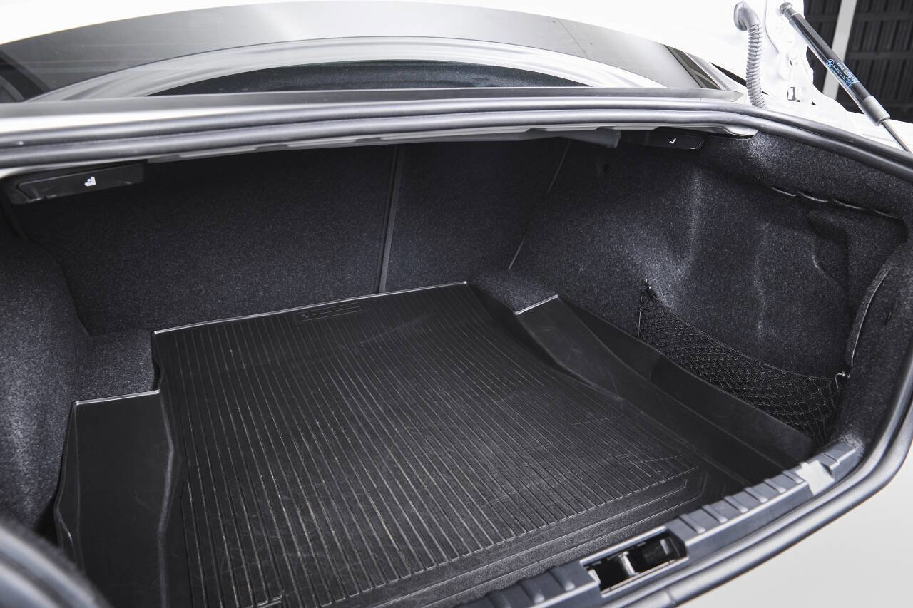 Used 2011 BMW 1 Series M image 88