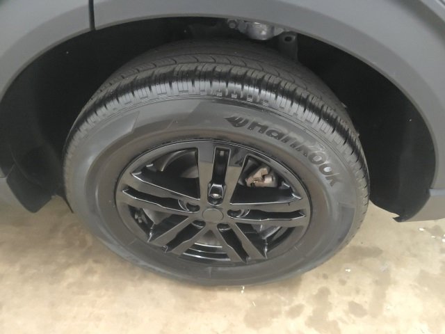 Used 2023 Ford Explorer XLT w/ Equipment Group 202A image 13