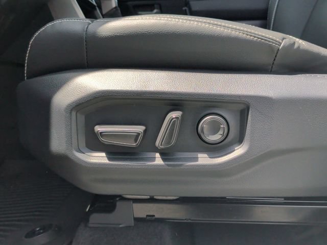 Used 2026 Toyota Tundra SR5 w/ SR5 Premium Package AWD/4WD image 14