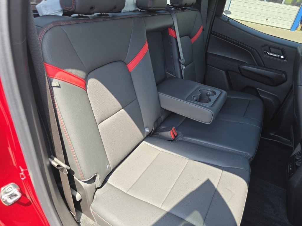 New 2026 Chevrolet Colorado Z71 w/ Technology Package AWD/4WD image 17