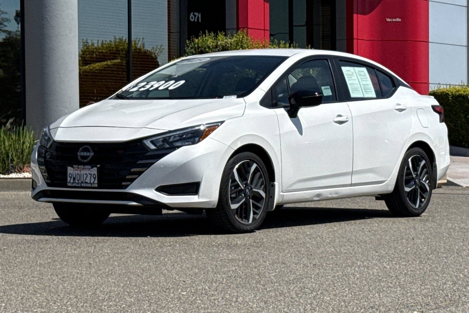 Certified 2025 Nissan Versa SR w/ Trunk Package FWD image 10