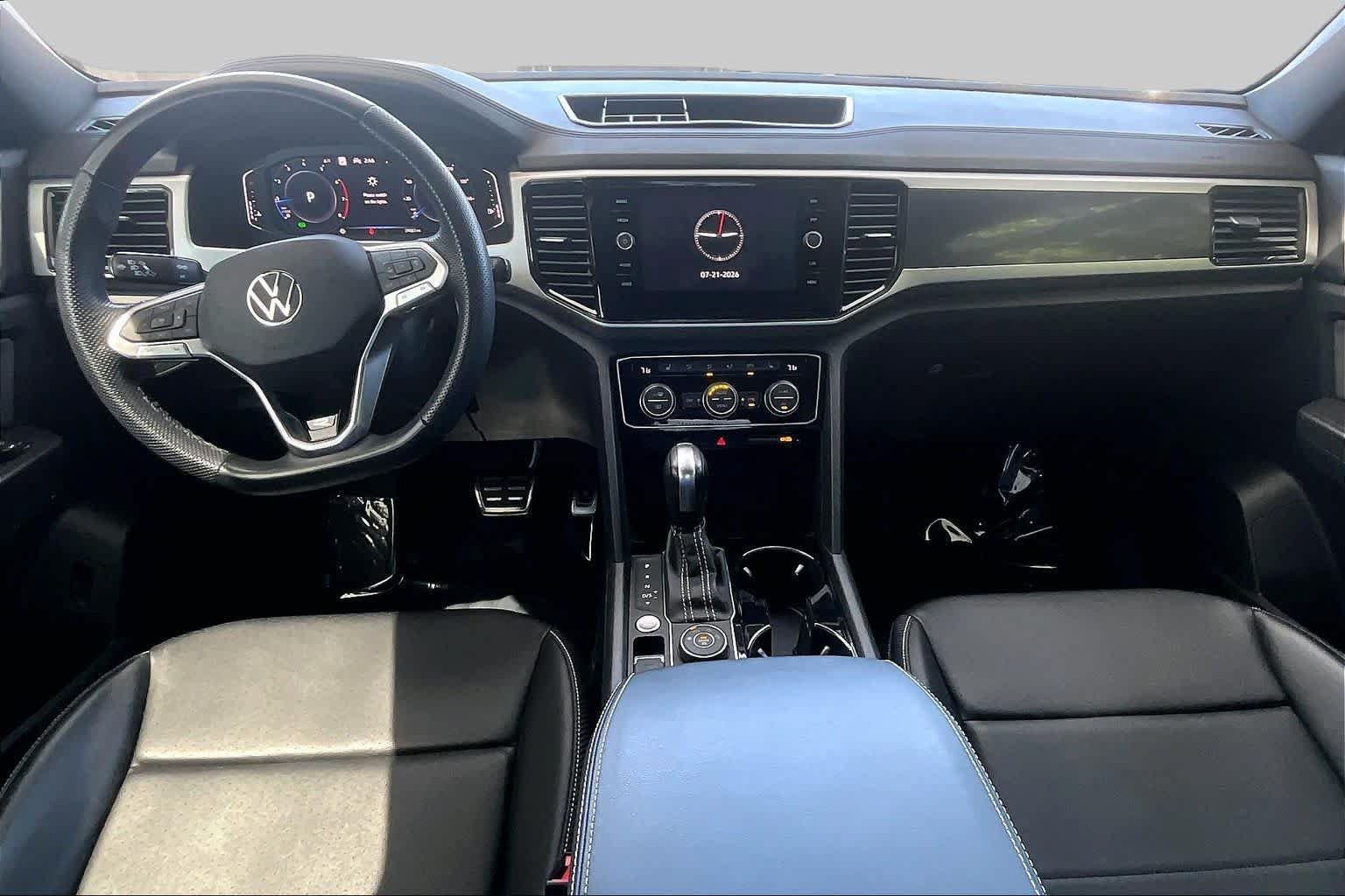Certified 2023 Volkswagen Atlas Cross Sport SEL R-Line AWD/4WD image 16