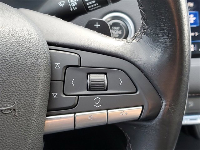 Certified 2022 Cadillac XT4 Premium Luxury w/ Safety Alert Package image 13