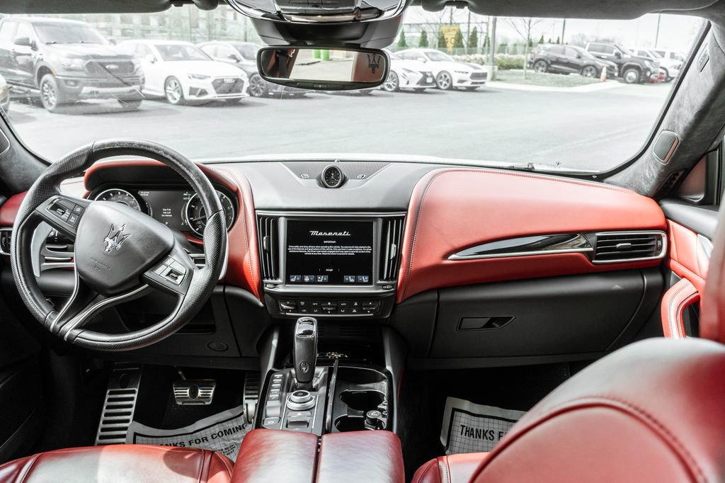 Used 2022 Maserati Levante GT image 9