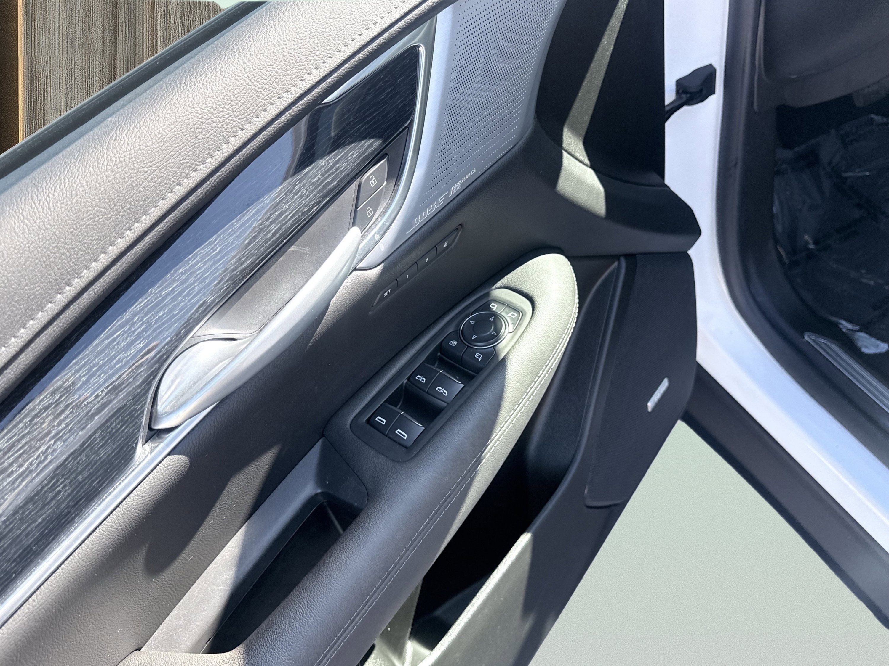 Used 2025 Cadillac XT5 Premium Luxury FWD image 19