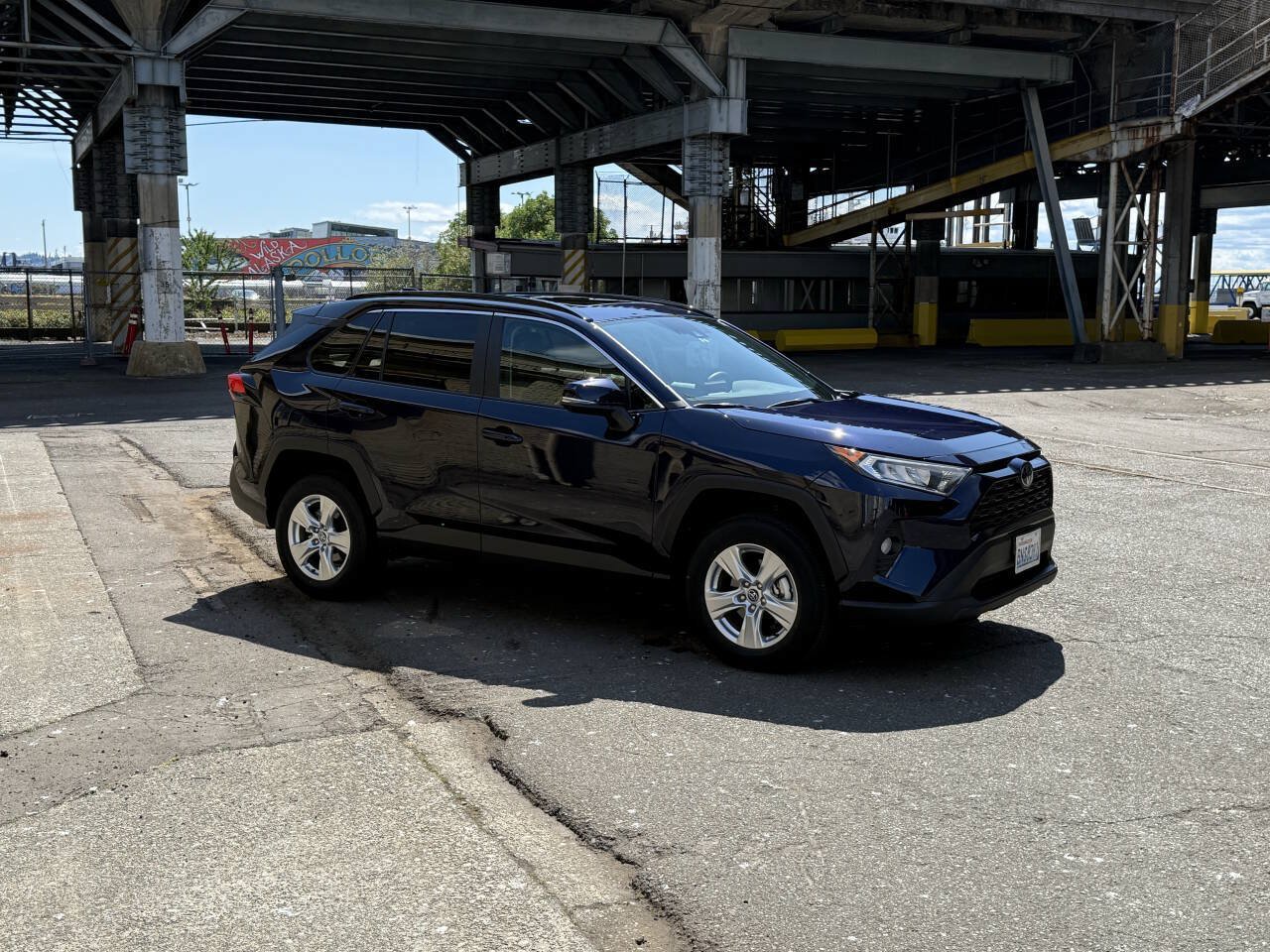 Used 2020 Toyota RAV4 XLE w/ Convenience Package AWD/4WD image 14
