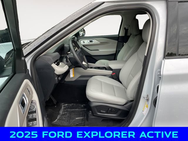 New 2025 Ford Explorer Active w/ Active Comfort Package image 9