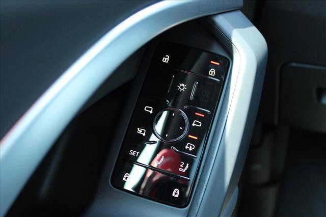 Used 2025 Audi Q5 Premium w/ Convenience Package AWD/4WD image 20