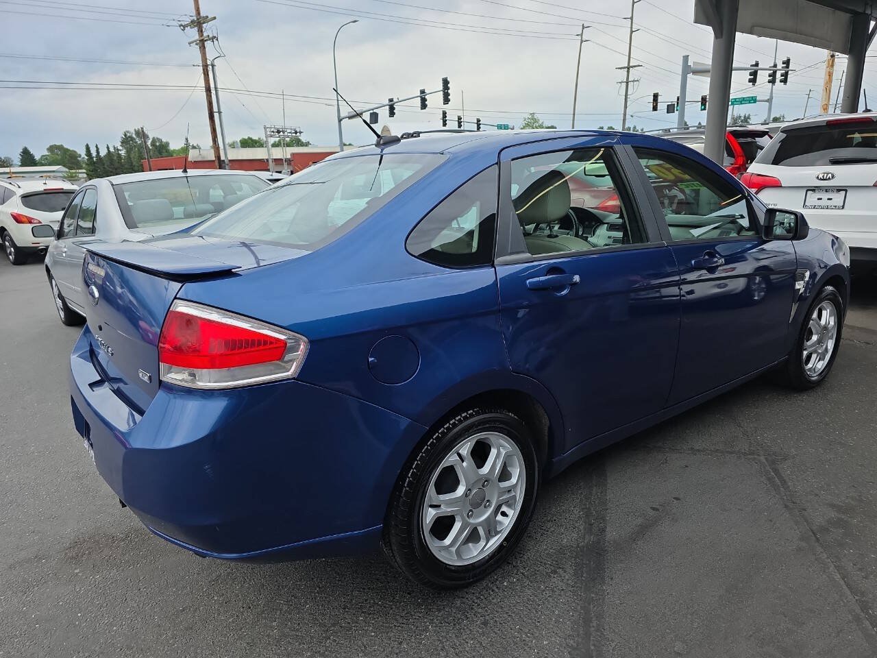 Used 2008 Ford Focus SES FWD image 3