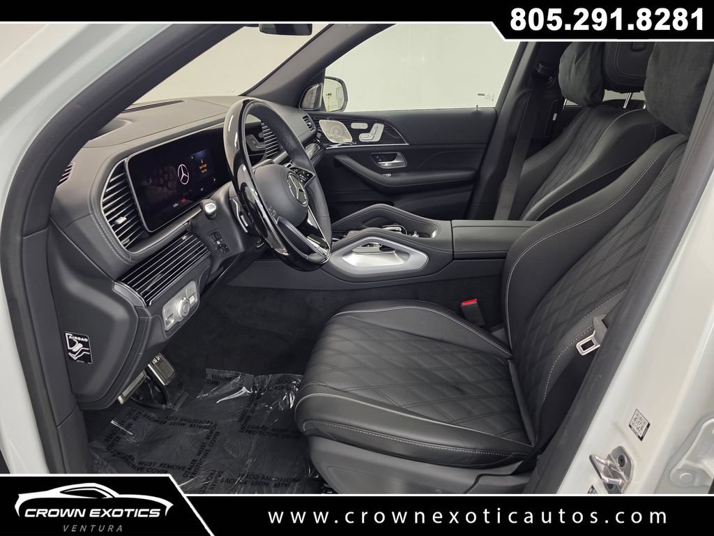 Used 2026 Mercedes-Benz Maybach GLS 600 4MATIC image 33