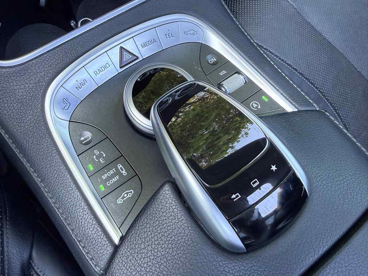 Used 2015 Mercedes-Benz S 550 Sedan image 28