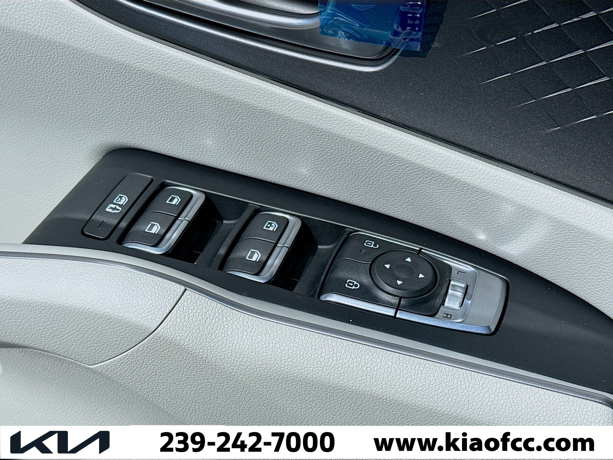 New 2026 Kia Sorento S image 21