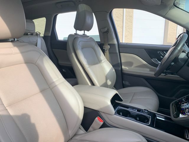 Used 2021 Lincoln Corsair Standard w/ Premium Package image 16