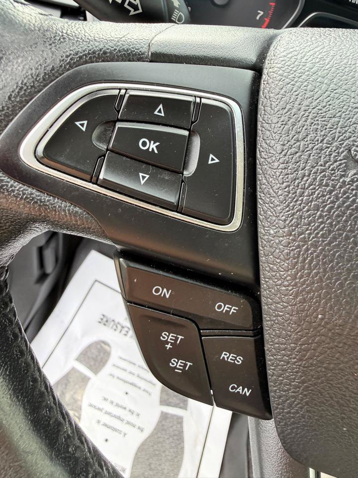 Used 2018 Ford Escape SEL AWD/4WD image 21