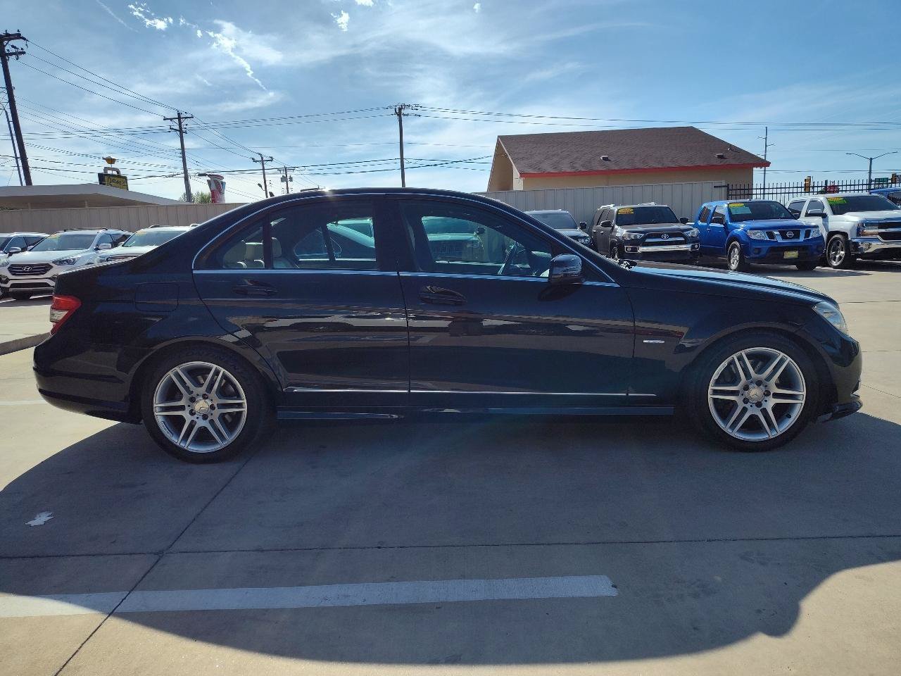 Used 2010 Mercedes-Benz C 300 Sedan image 3