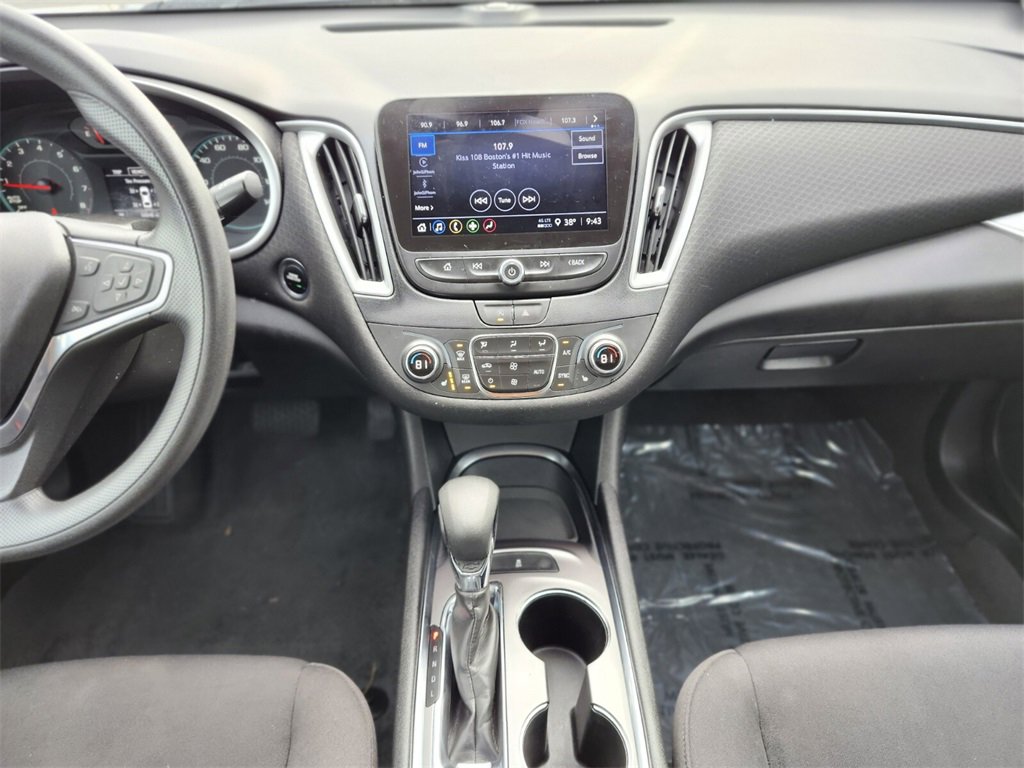 Used 2022 Chevrolet Malibu LT image 12