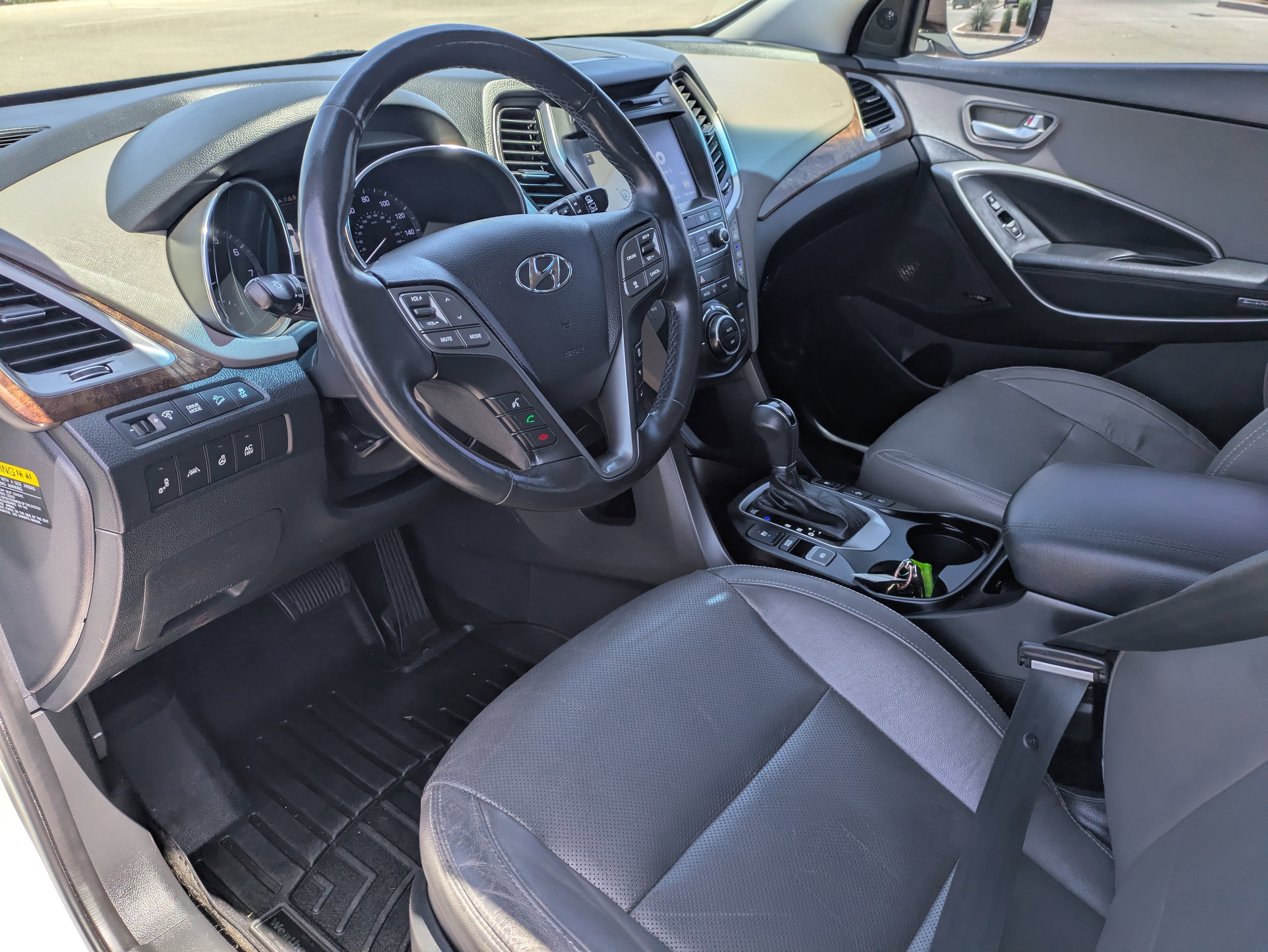 Used 2018 Hyundai Santa Fe Limited FWD image 25