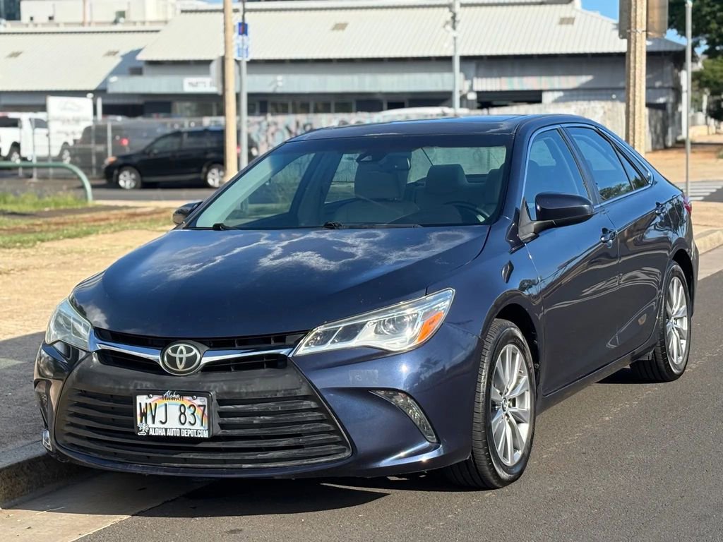 Used 2015 Toyota Camry XLE FWD image 1