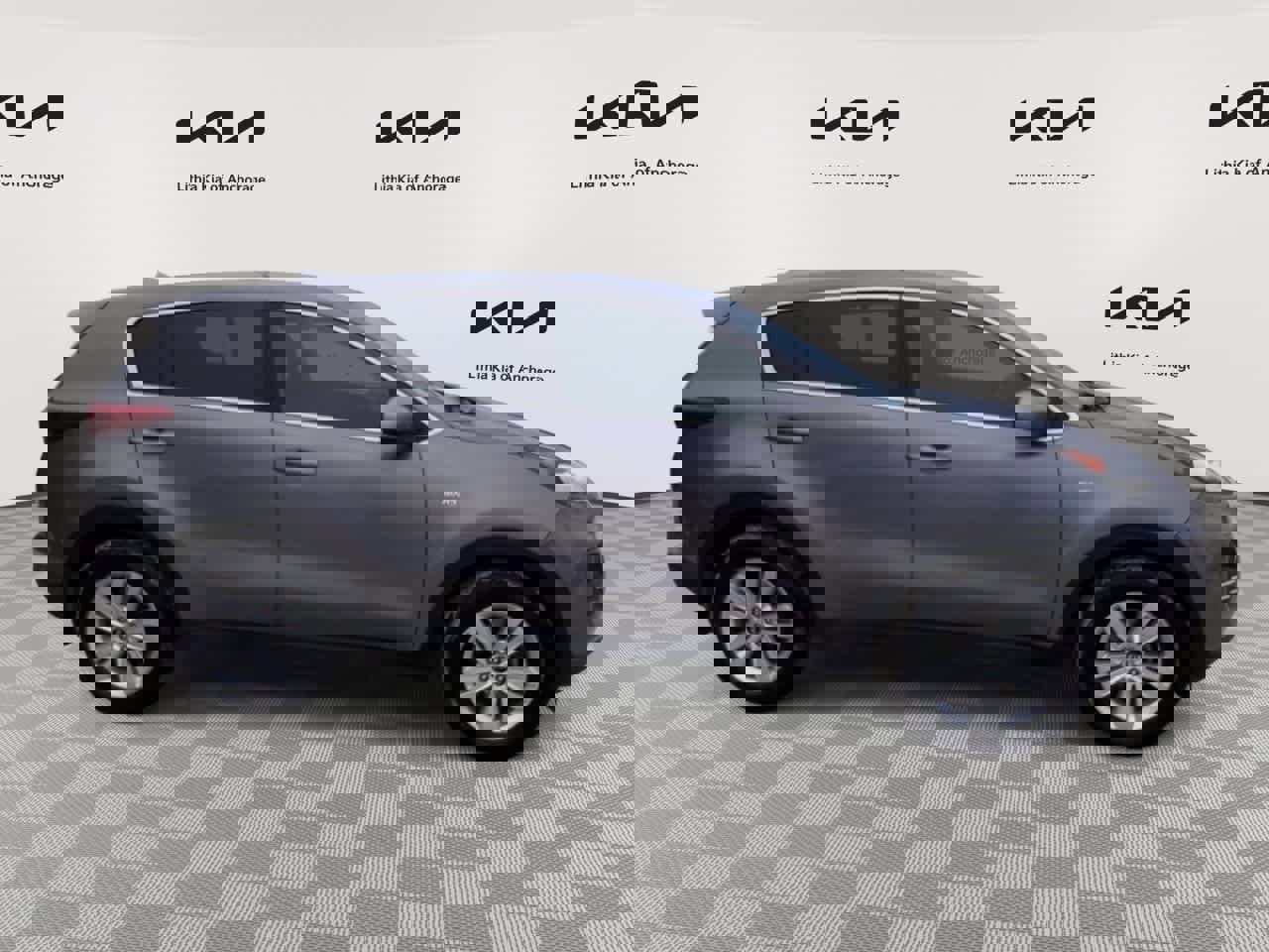 Used 2018 Kia Sportage LX image 9