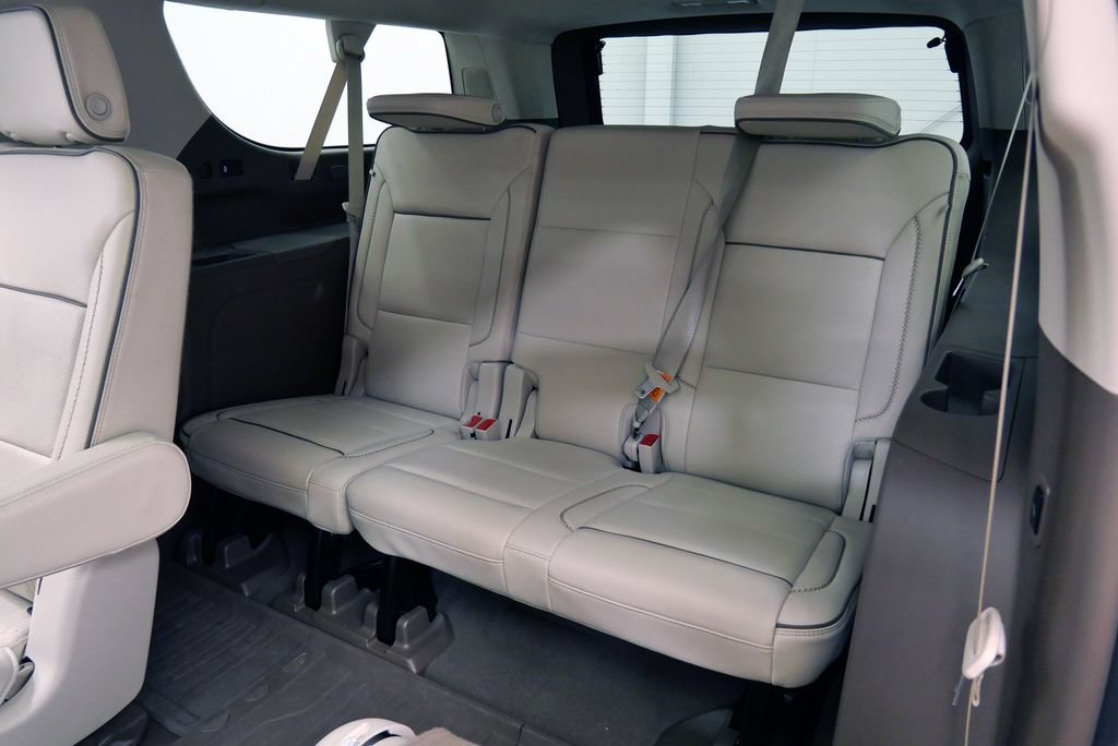 Used 2023 GMC Yukon XL Denali AWD/4WD image 22