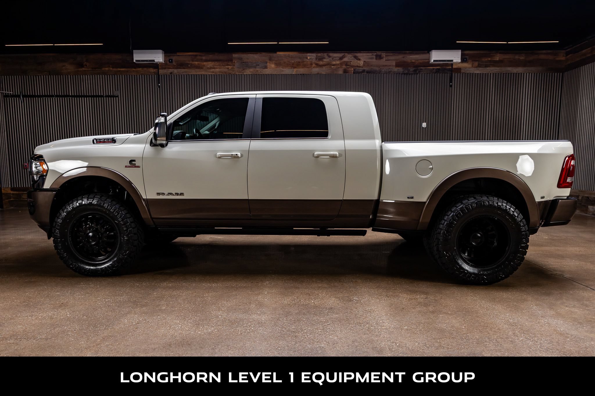Used 2023 RAM 3500 Limited AWD/4WD image 6