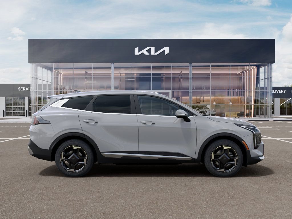 New 2026 Kia Sportage EX FWD image 7
