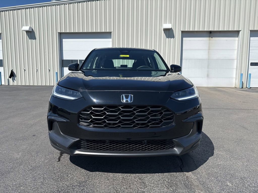 Used 2025 Honda HR-V LX image 2