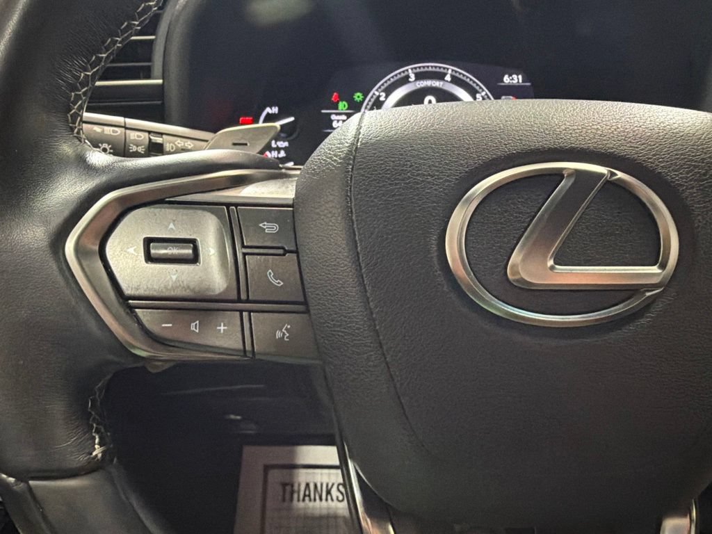 Used 2024 Lexus LX 600 4WD w/ Luxury Package image 29